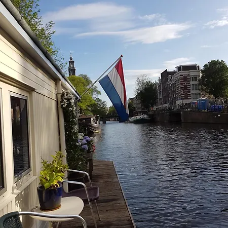Pantheos Houseboat Hotel na wodzie *